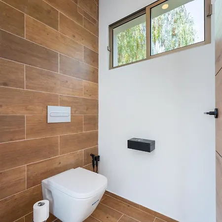 Gs Luxury With Stunning Views And A Solarium In Villa *