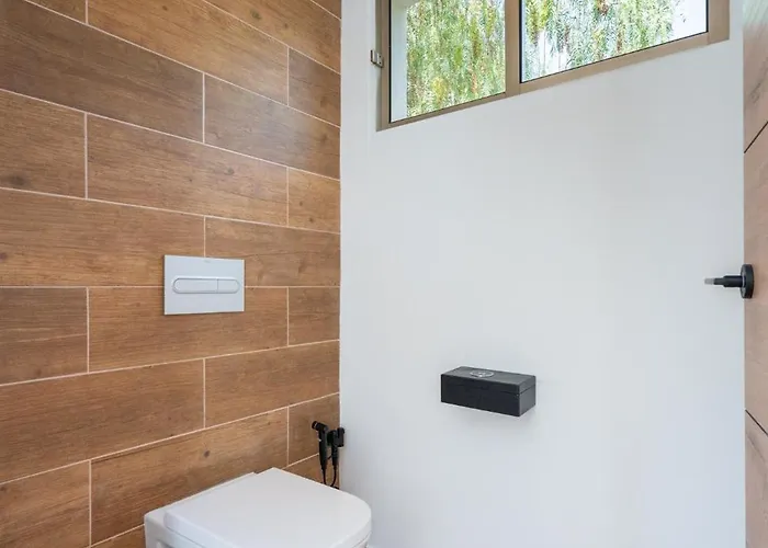 Gs Luxury With Stunning Views And A Solarium In Willa *