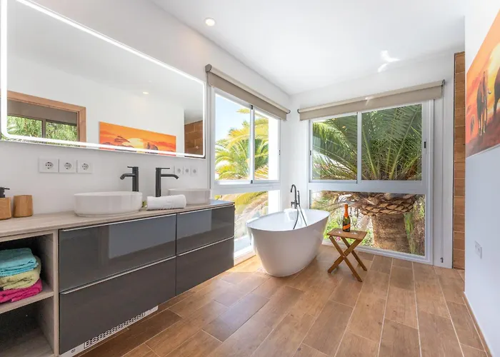 Gs Luxury With Stunning Views And A Solarium In